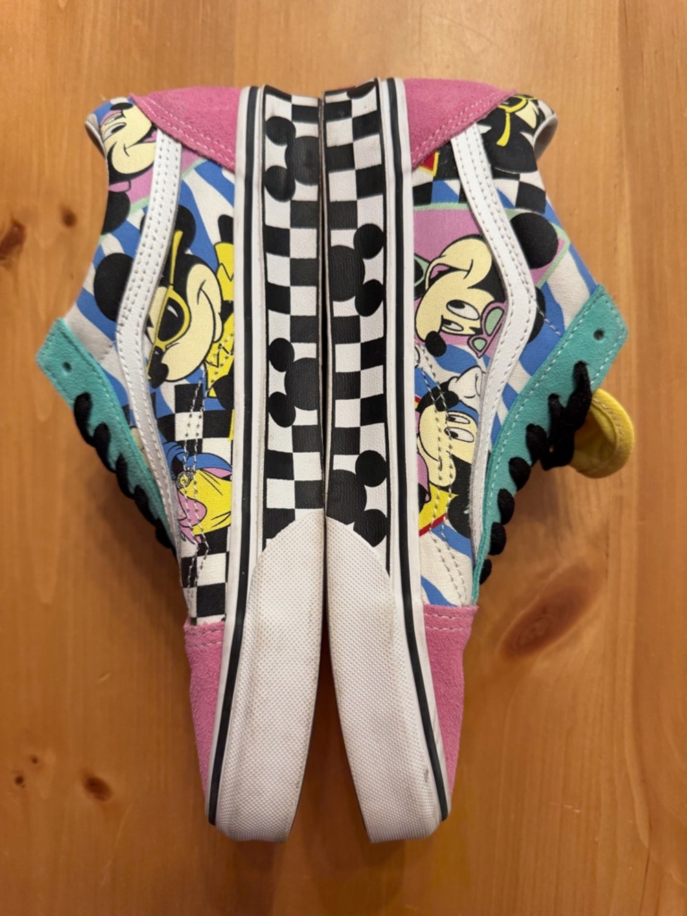 Vans Old Skool Mickey Mouse Graphic Sneakers - Picture 3 of 7